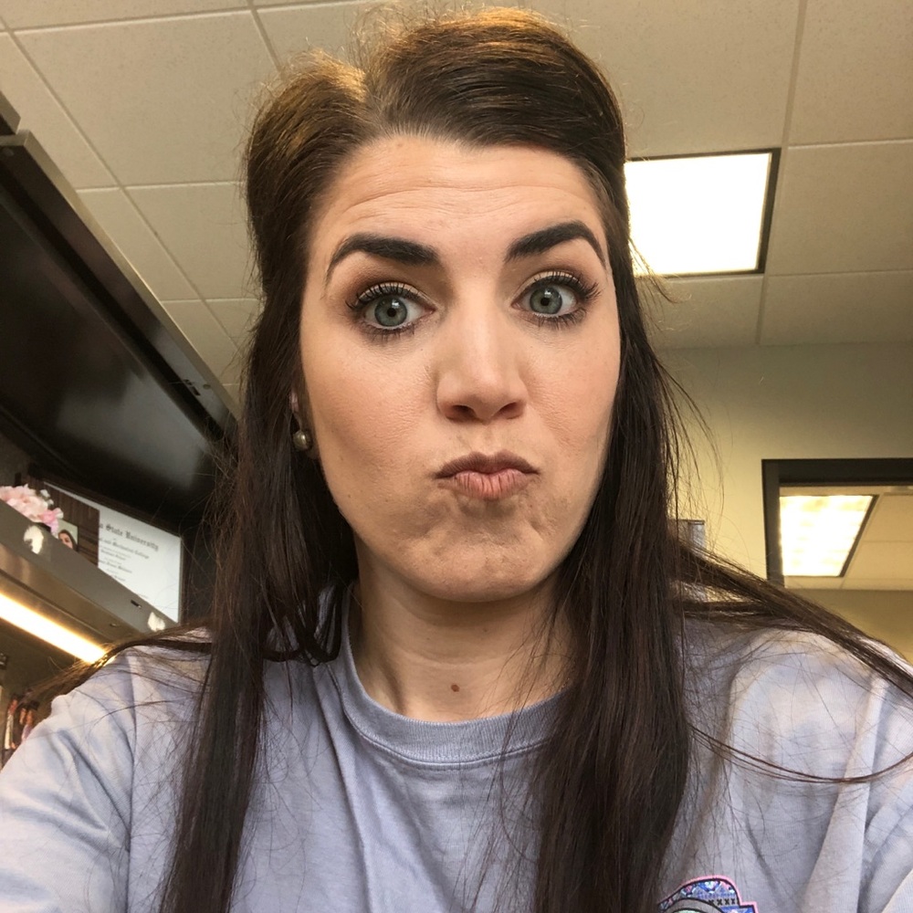 Meet your Posher, Alli